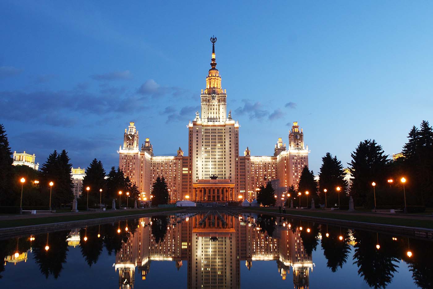 Great moscow state. МГУ им Ломоносова. МГУ Москва. МГУ Москоу Сити. Фото университета имени Ломоносова в Москве.